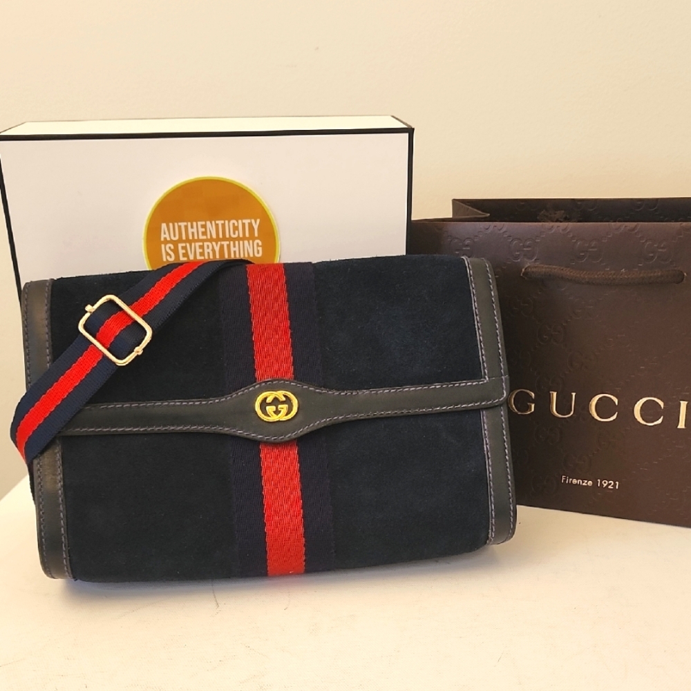 GUCCI GG Supreme Indigo Flap Pouch Clutch Crossbody Shoulder Bag Purse